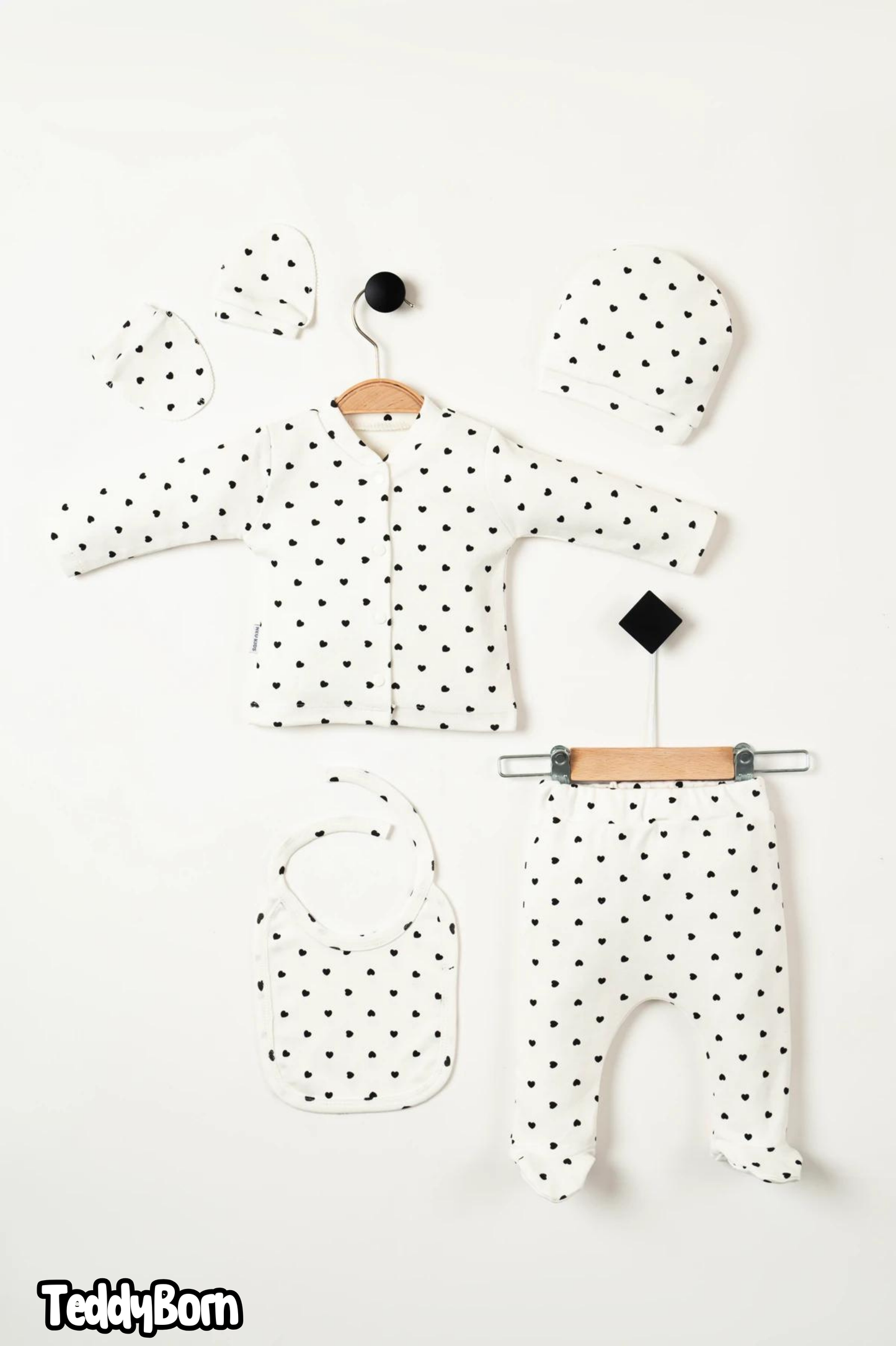 NewBorn 0-3 Months - White Polka 5 Piece Set x neukids